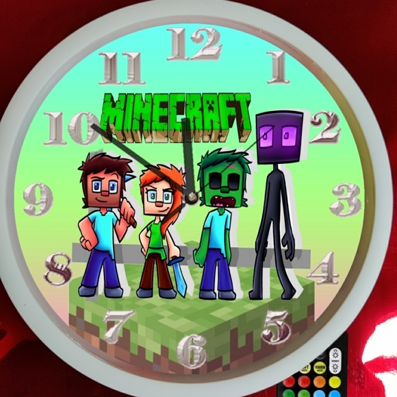 Minecraft crew wall clock - Picture 3 of 3